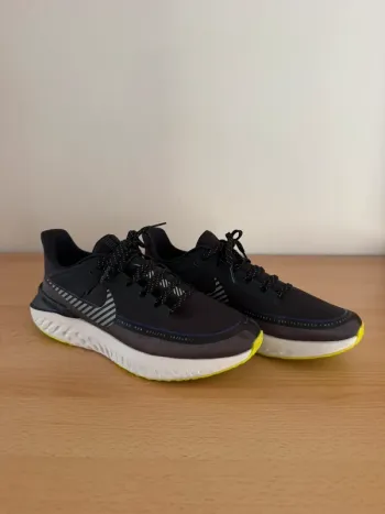 Käytetty Nike Legend React 2 Shield bike — kuva 2 / 9