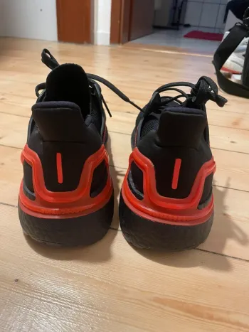 Used Adidas Boost bike — image 4 of 5