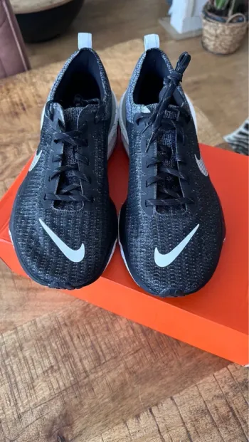 Used Nike ZoomX Invincible Run FK 3 bike — image 5 of 14