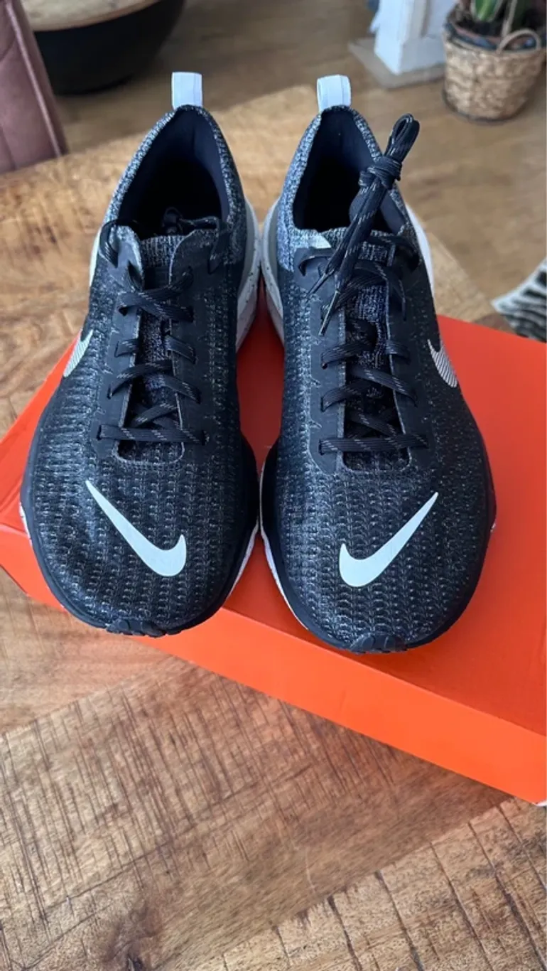Used Nike ZoomX Invincible Run FK 3 bike — image 5 of 14