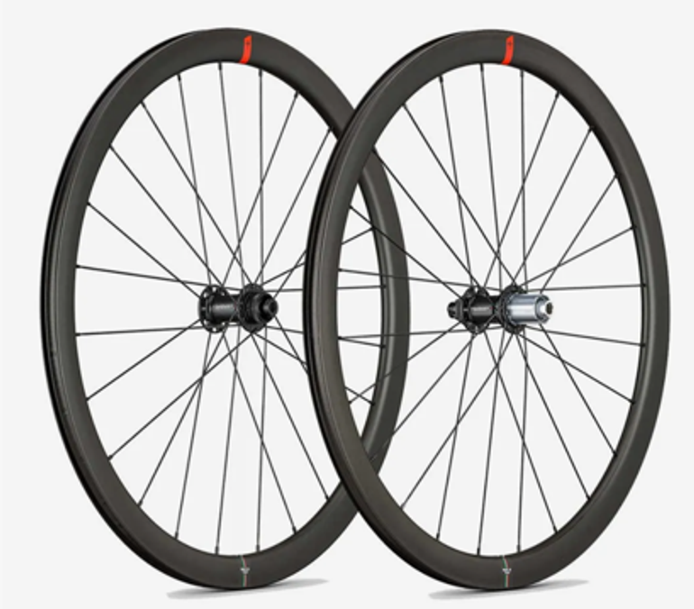 Brugt Wilier NDR50KC Disc Tubeless Rennrad Laufradsatz 2024 bike — billede 1 af 2