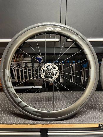 Brugt Zipp 303S Carbon Disc Brake Wheelset bike — billede 7 af 8