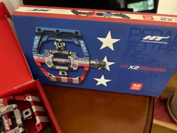 Używany Ht X2 Pedal Aaron Gwin 2014 bike — zdjęcie 2 z 11