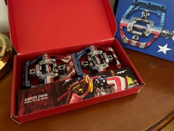 Używany Ht X2 Pedal Aaron Gwin 2014 bike — zdjęcie 3 z 11