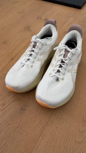 Brugt Asics Gel Kayano 32 bike