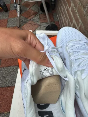 Käytetty Nike Vomero 18 bike — kuva 6 / 9