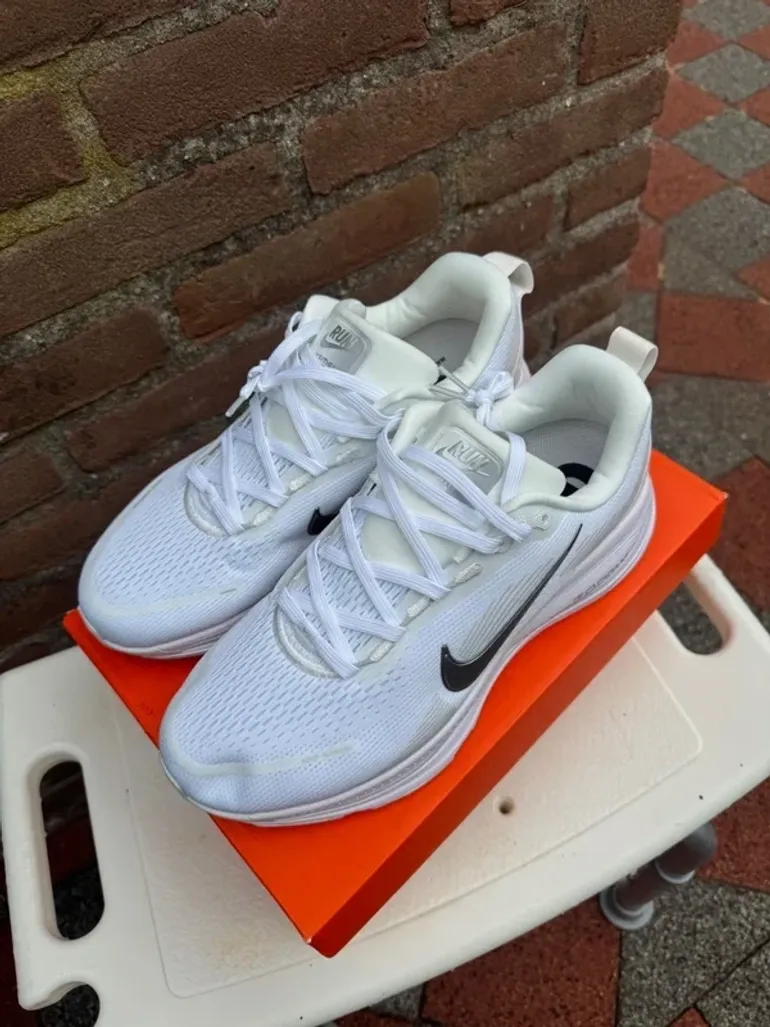 Käytetty Nike Vomero 18 bike — kuva 4 / 9