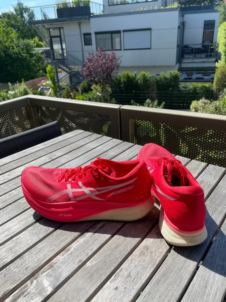 Used Asics Metaspeed Sky bike — image 4 of 12