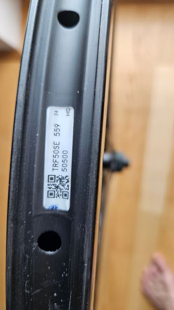 Used serenade Carbon Wheelset 2026 bike — image 7 of 10