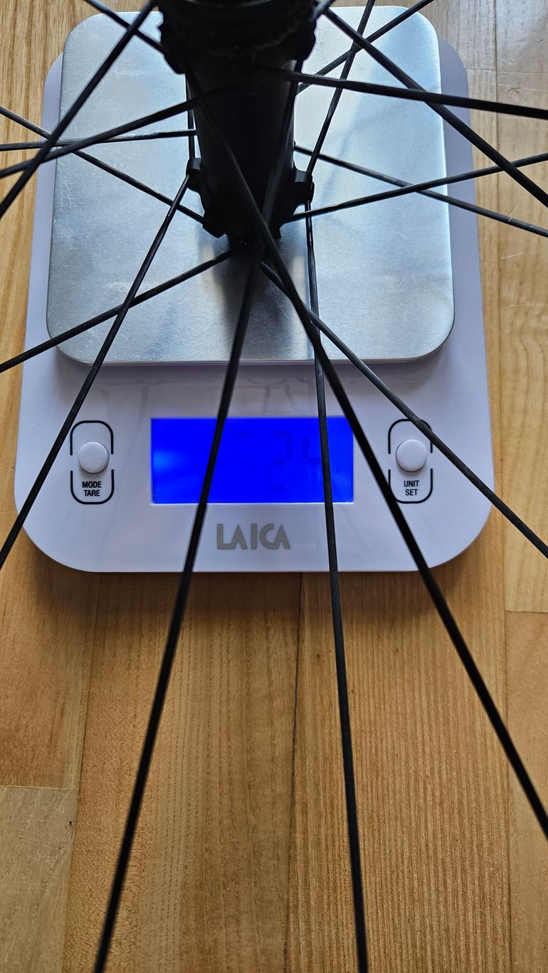 Used serenade Carbon Wheelset 2026 bike — image 9 of 10