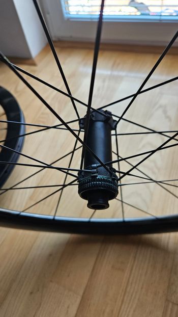Used serenade Carbon Wheelset 2026 bike — image 6 of 10