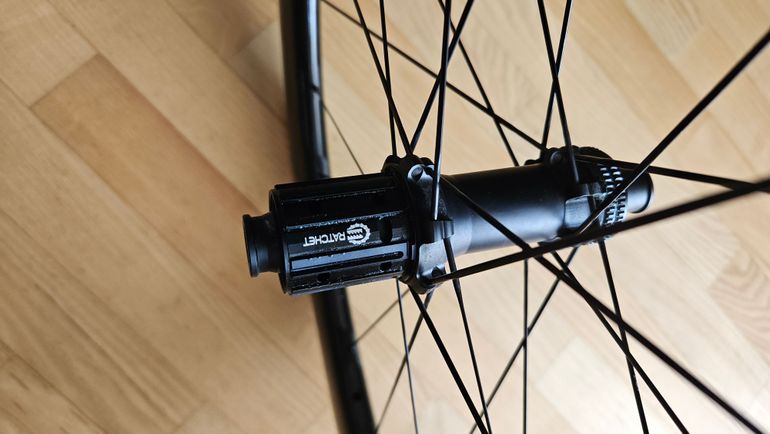 Used serenade Carbon Wheelset 2026 bike — image 3 of 10