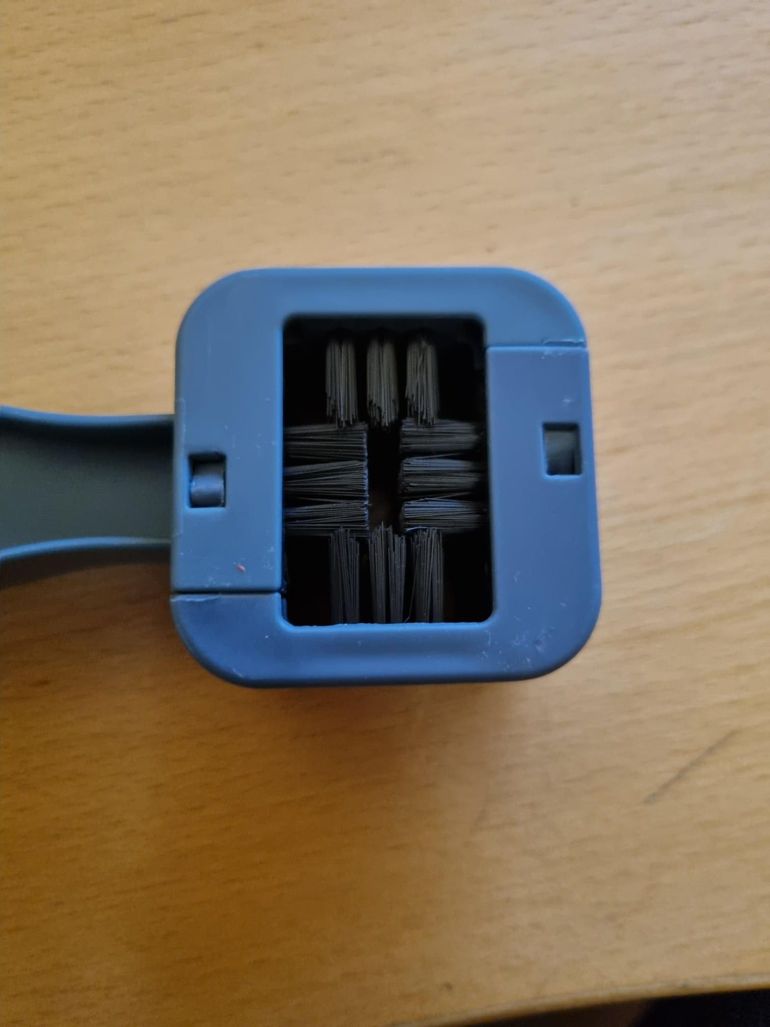 Used no brend Chain Cleaning Brush bike — image 2 of 2
