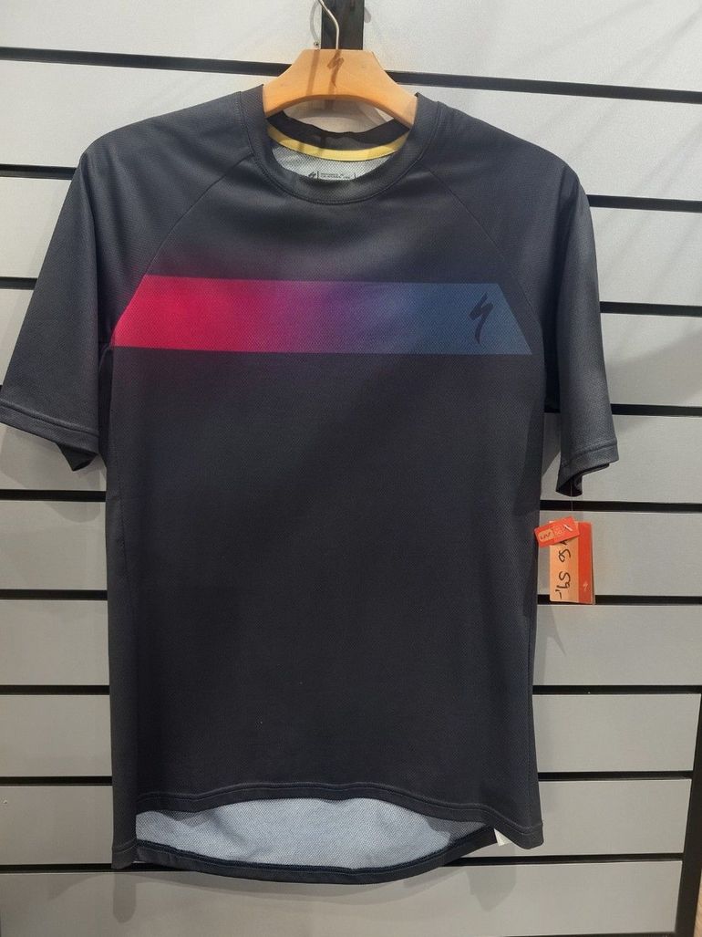 Used Specialized Enduro Comp Jersey Short Sleeve Men bike — image 1 of 4