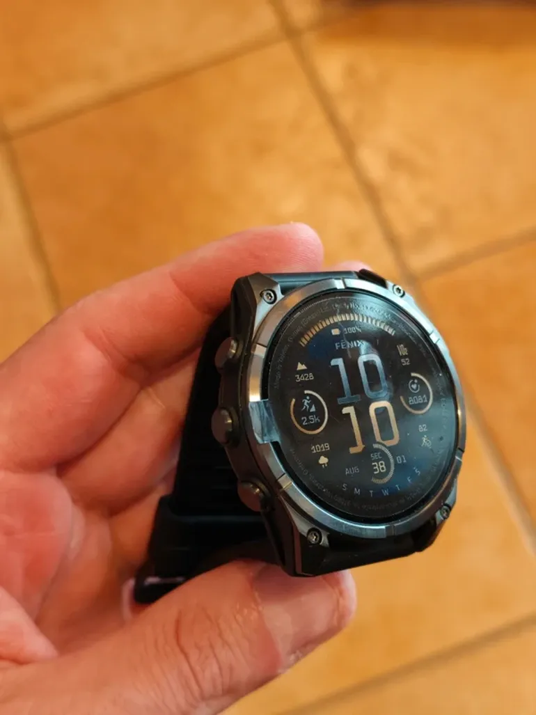 Used Garmin Fenix 8 bike — image 4 of 5