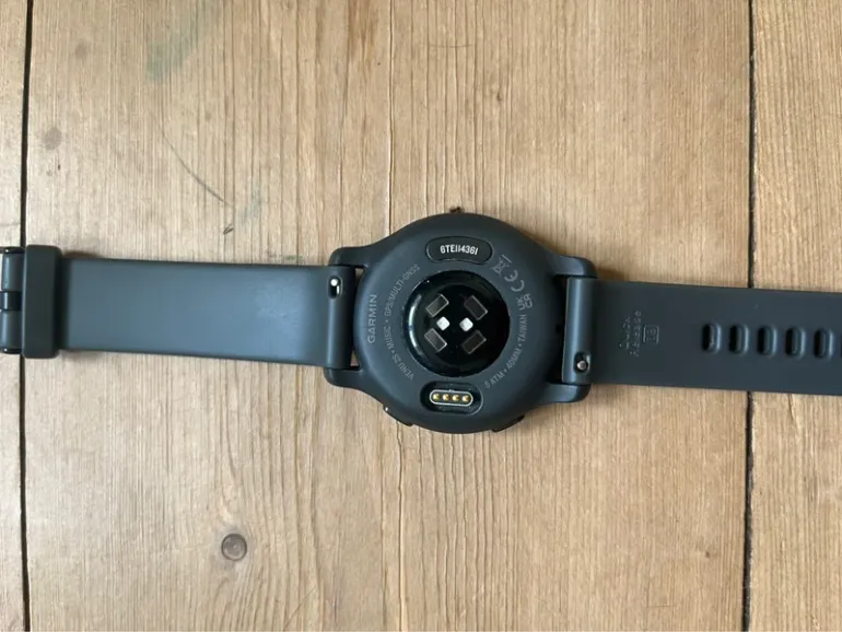 Used Garmin Venu 2S bike — image 3 of 5