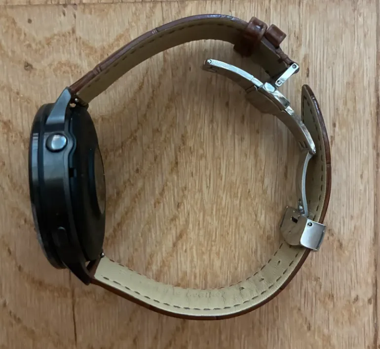 Used Garmin Venu 4 bike — image 5 of 5