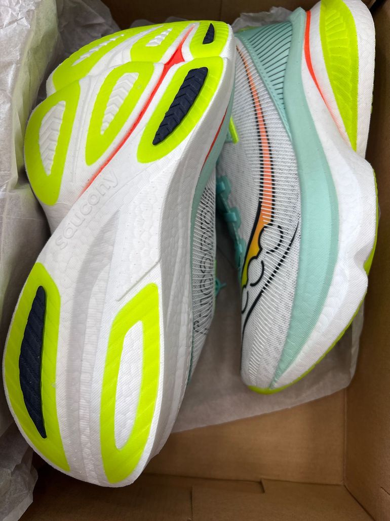 Used Saucony Endorphin Azura 2026 bike — image 2 of 6