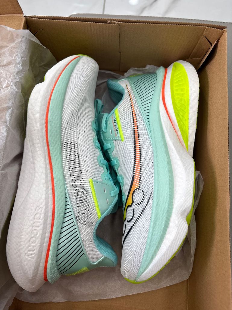Used Saucony Endorphin Azura 2026 bike — image 1 of 6