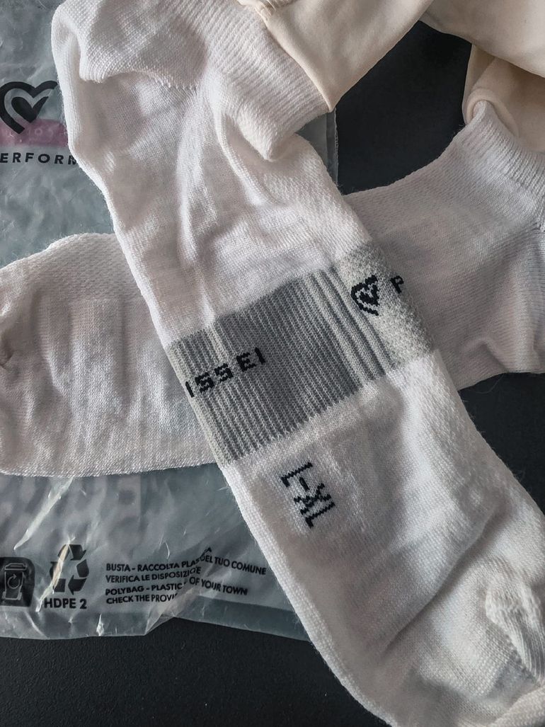 Used Pissei Aero Socks 2025 bike — image 2 of 2