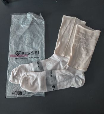 Used Pissei Aero Socks 2025 bike