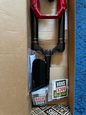 Used RockShox Zeb Ultimate Red 2025 bike — image 3 of 3