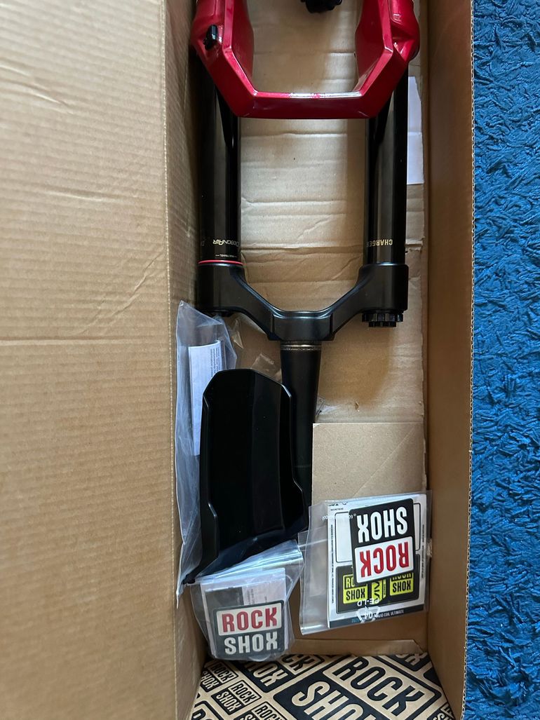 Used RockShox Zeb Ultimate Red 2025 bike — image 3 of 3