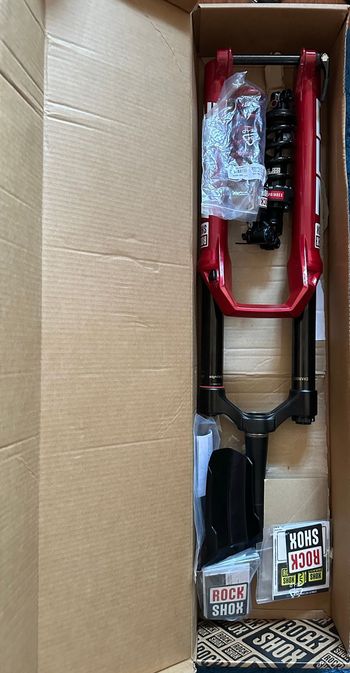 Used RockShox Zeb Ultimate Red 2025 bike