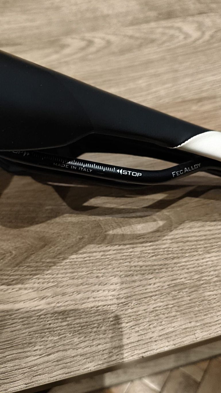 Used Selle Italia saddle bike — image 2 of 3