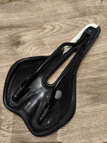 Used Selle Italia saddle bike — image 3 of 3