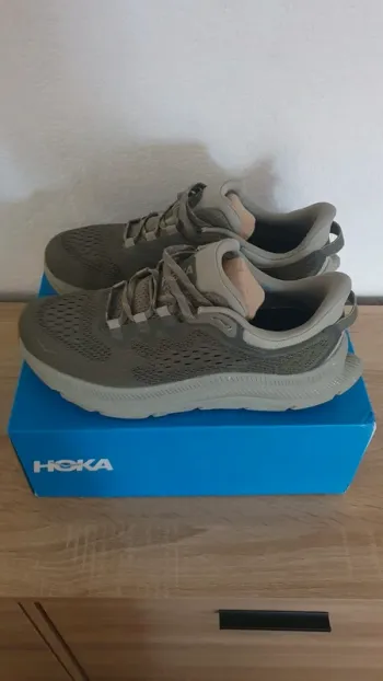 Used Hoka Kawana 2 bike — image 2 of 3