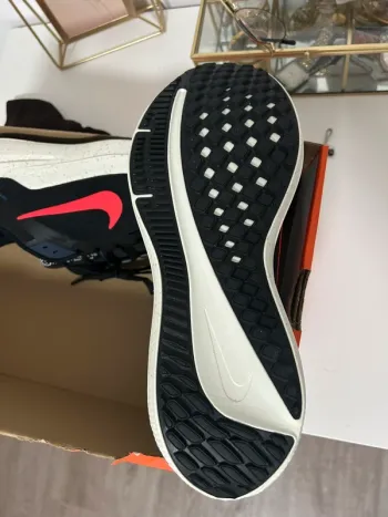 Used Nike Air Winflo 10 bike — image 3 of 5
