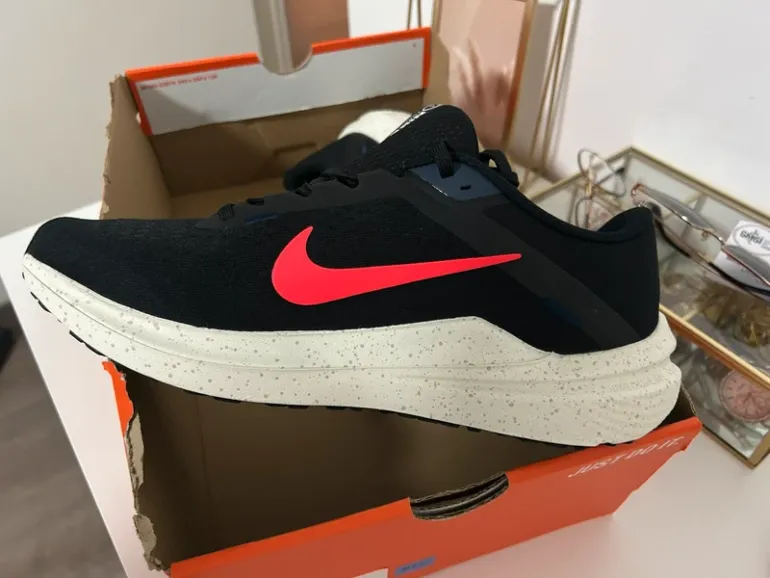 Used Nike Air Winflo 10 bike — image 2 of 5
