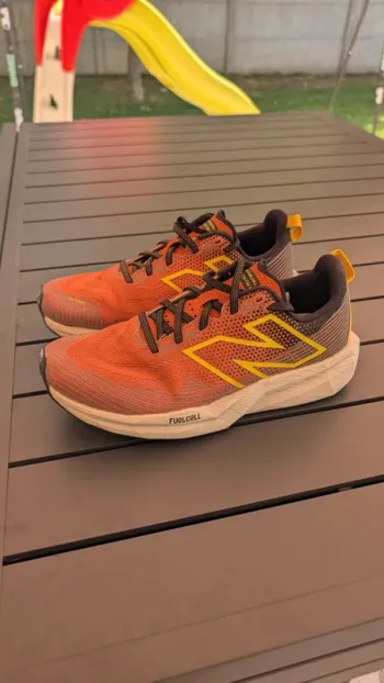 Used New Balance Fuelcell Venym bike