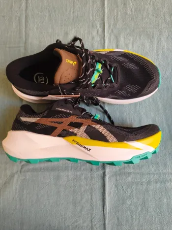 Käytetty Asics Trabuco 14 bike