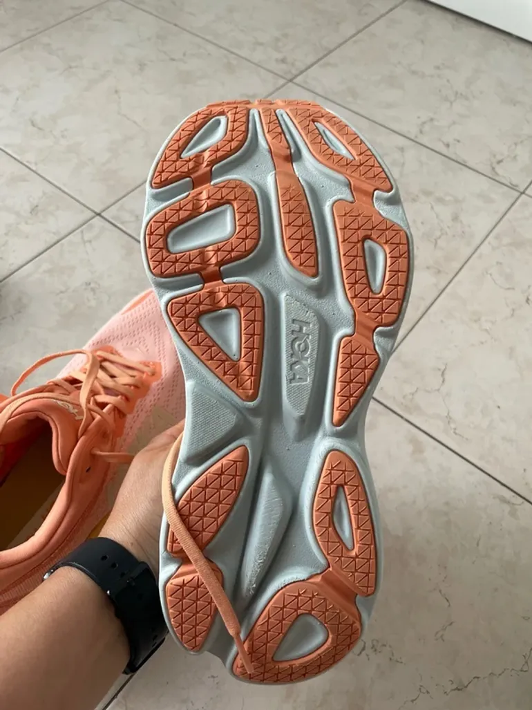 Used Hoka one one bike — image 5 of 6