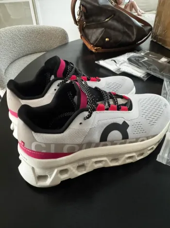 Used On Running Cloudmonster bike