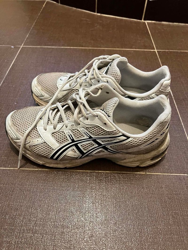 Gebrauchtes Asics boty do roboty 2022 bike — Bild 3 von 3