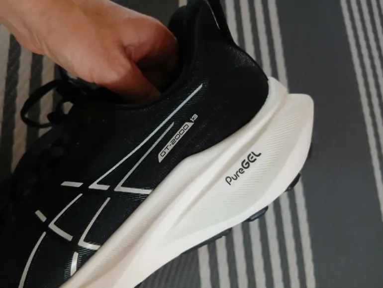 Used Asics GT-2000 bike — image 7 of 15