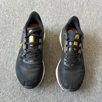 Used Nike Zoom Vomero 17 bike — image 5 of 9