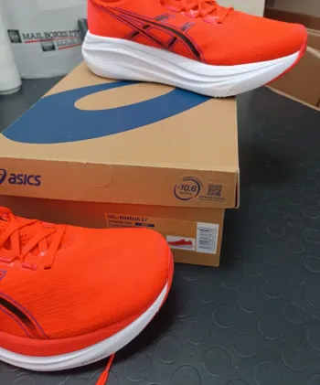 Käytetty Asics Pure Gel Nimbus 27 bike