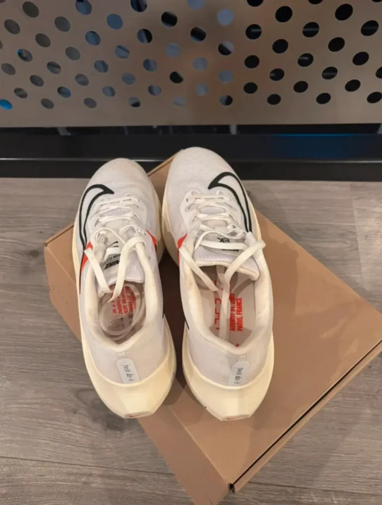 Used Nike Zoom Fly 5 Ekiden bike — image 7 of 9