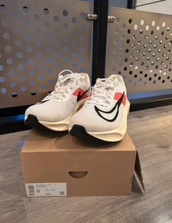 Used Nike Zoom Fly 5 Ekiden bike