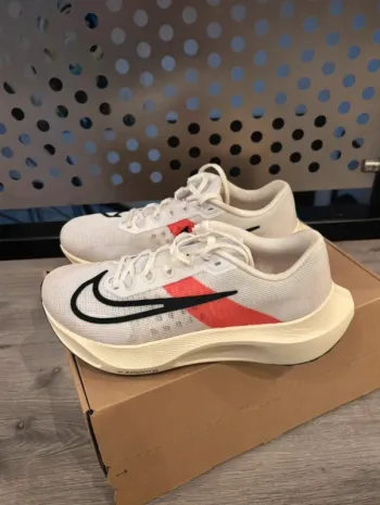 Used Nike Zoom Fly 5 Ekiden bike — image 4 of 9