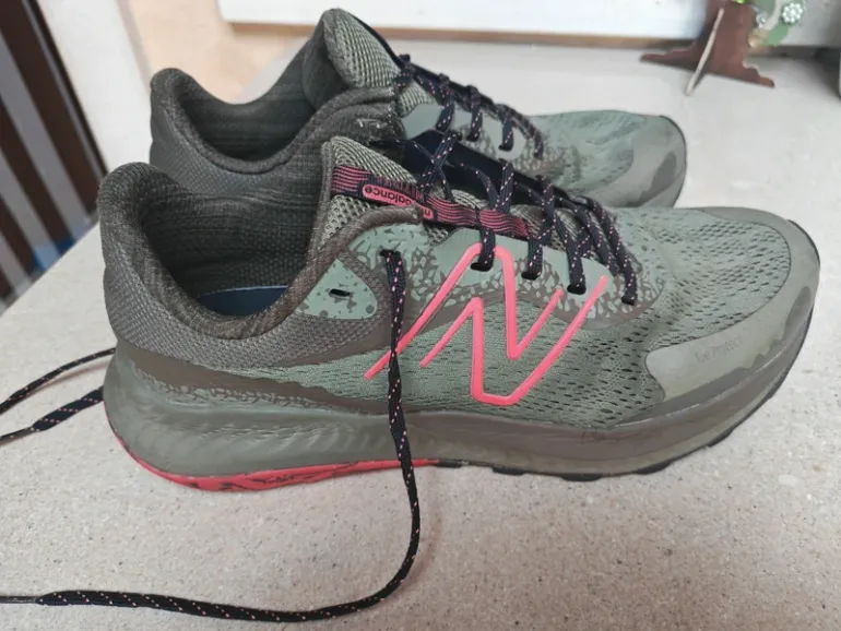 Used New Balance DynaSoft Nitrel v5 bike — image 1 of 4