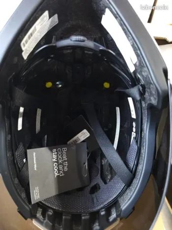 Used Giro Aerohead Mips bike — image 8 of 13