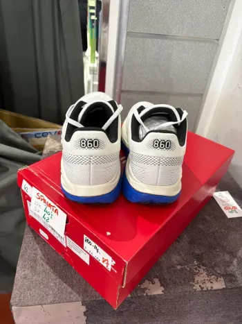 Used New Balance 860 v14 bike — image 4 of 7