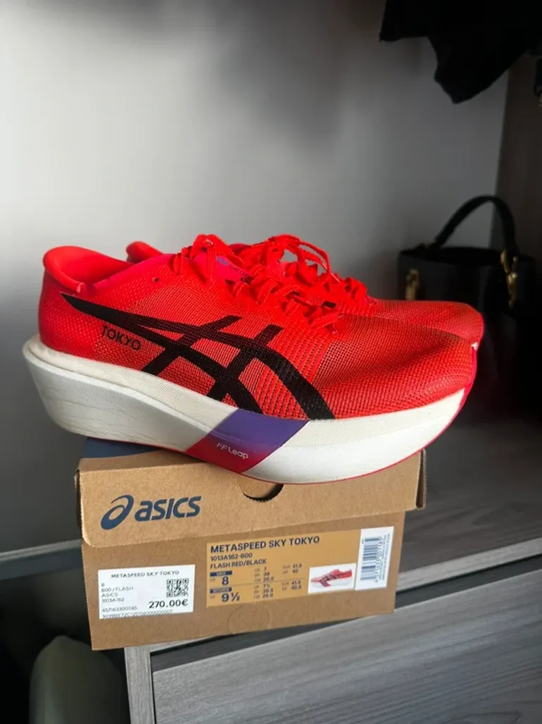 Käytetty Asics Metaspeed Sky Tokyo bike — kuva 2 / 5