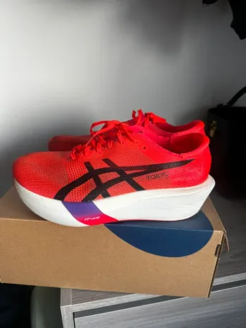 Käytetty Asics Metaspeed Sky Tokyo bike — kuva 3 / 5