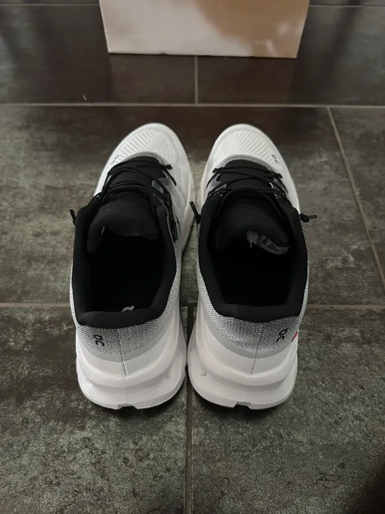Used On Running Cloud bike — image 2 of 8